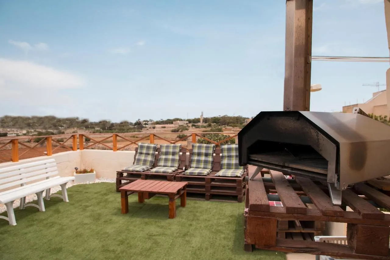 Willa Tal-Karmnu Entire House With Private Heated Pool And Jacuzzi Kirkop Dom wakacyjny