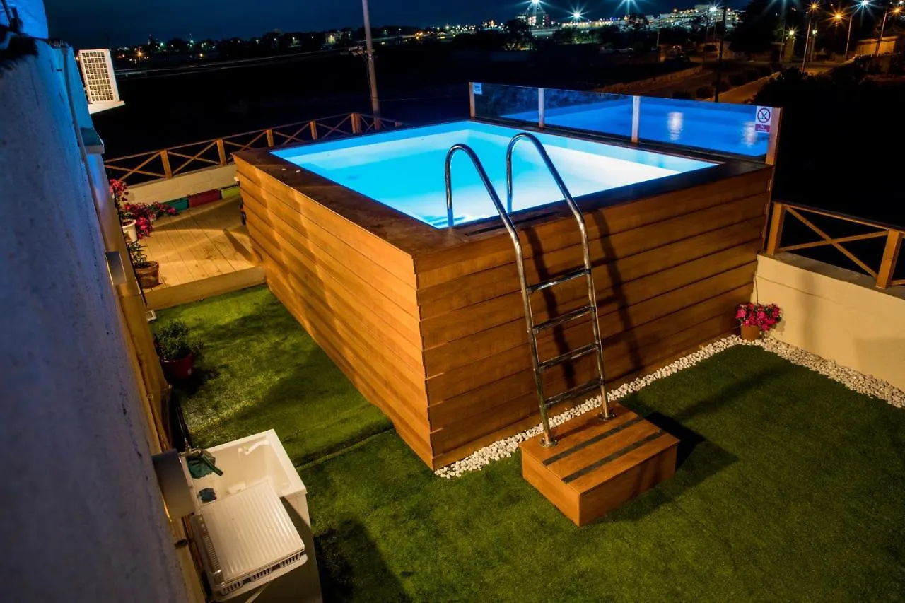 Willa Tal-Karmnu Entire House With Private Heated Pool And Jacuzzi Kirkop 0*,