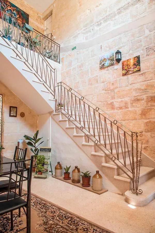 Willa Tal-Karmnu Entire House With Private Heated Pool And Jacuzzi Kirkop Dom wakacyjny