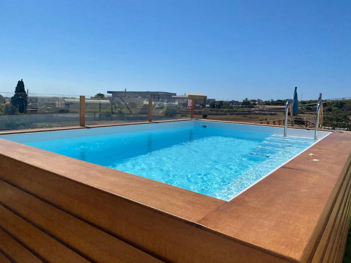 Dom wakacyjny Willa Tal-Karmnu Entire House With Private Heated Pool And Jacuzzi Kirkop